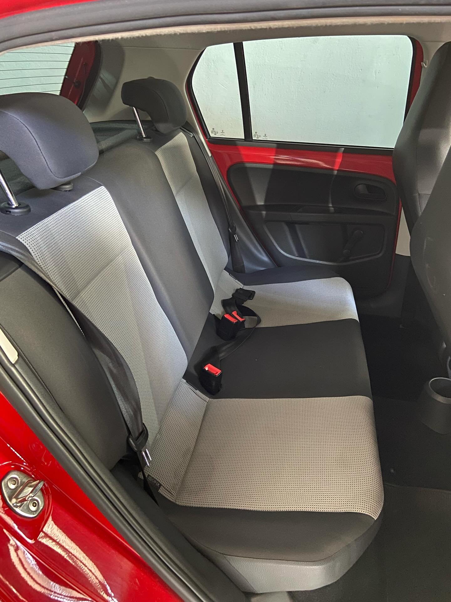 Volkswagen Up! 1.0 2015