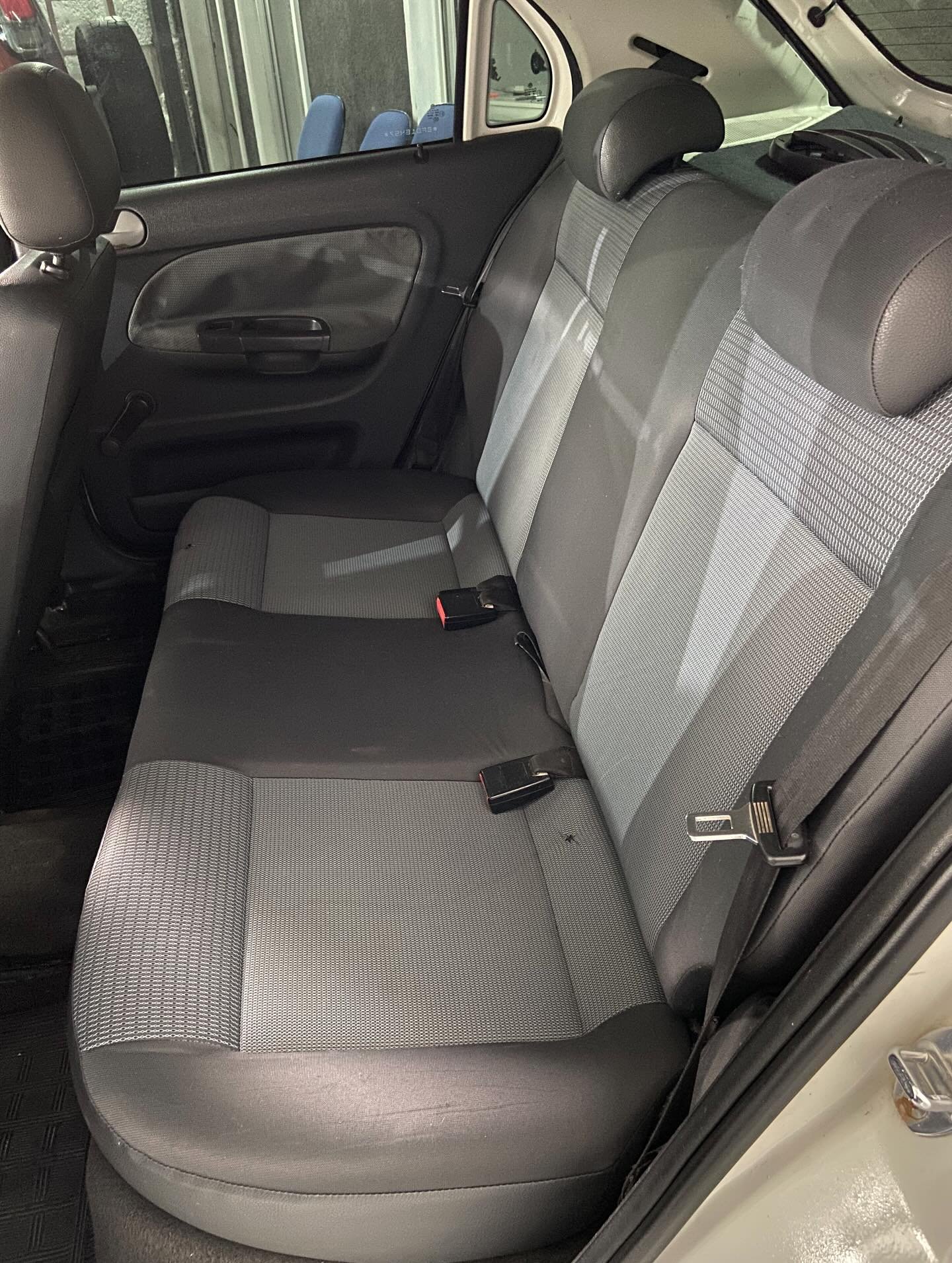 Volkswagen Gol G5 1.0 – 2010